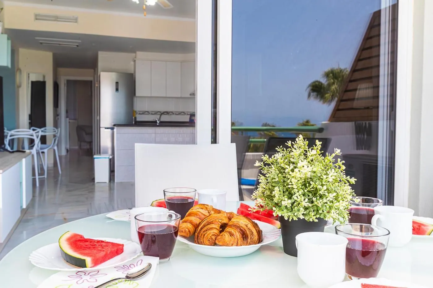 Apartment In Beachfront Complex In El Duque Area, Costa Adeje Costa Adeje (Tenerife)