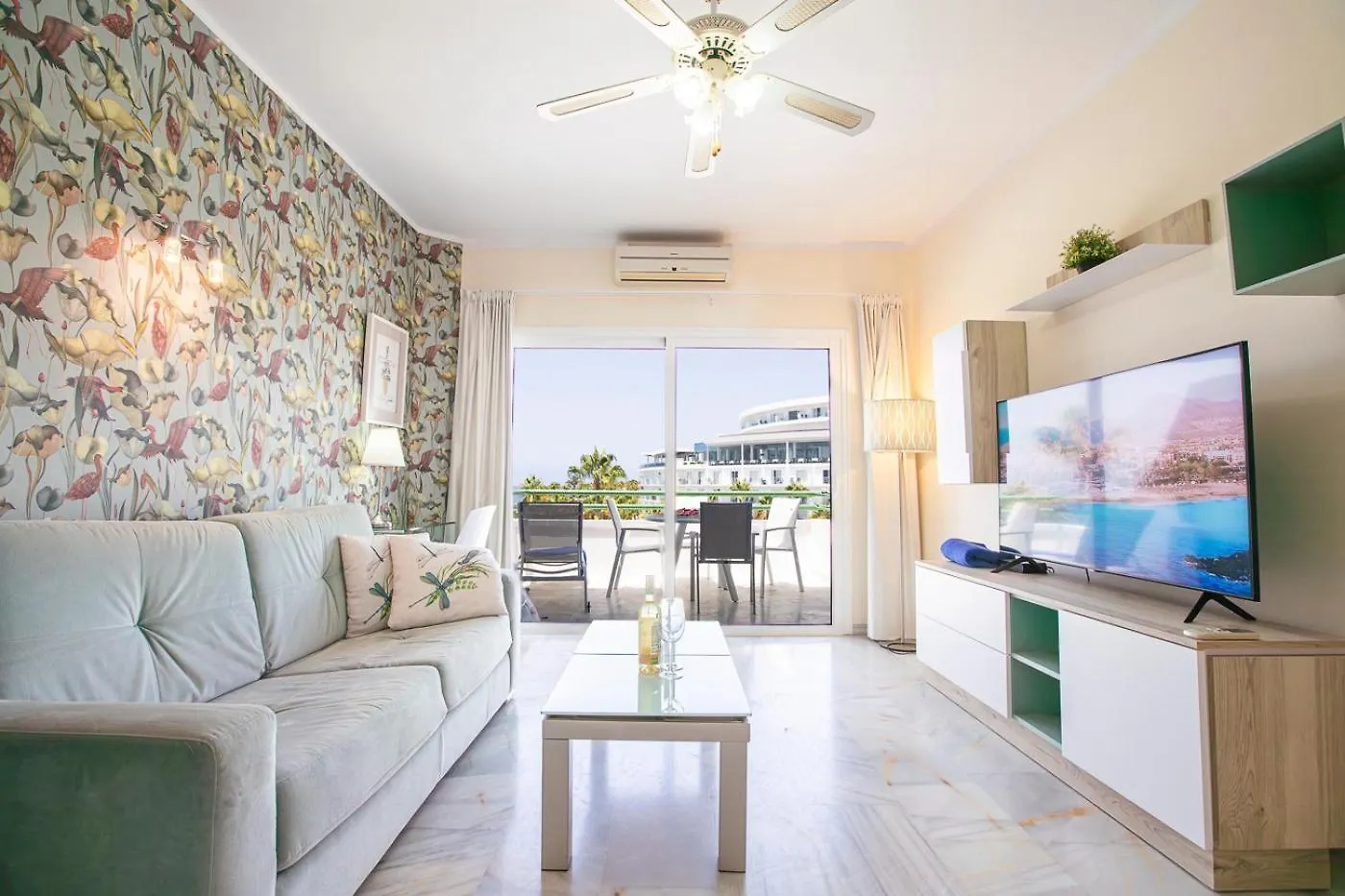Apartment In Beachfront Complex In El Duque Area, Costa Adeje 0*, Costa Adeje (Tenerife) Spain