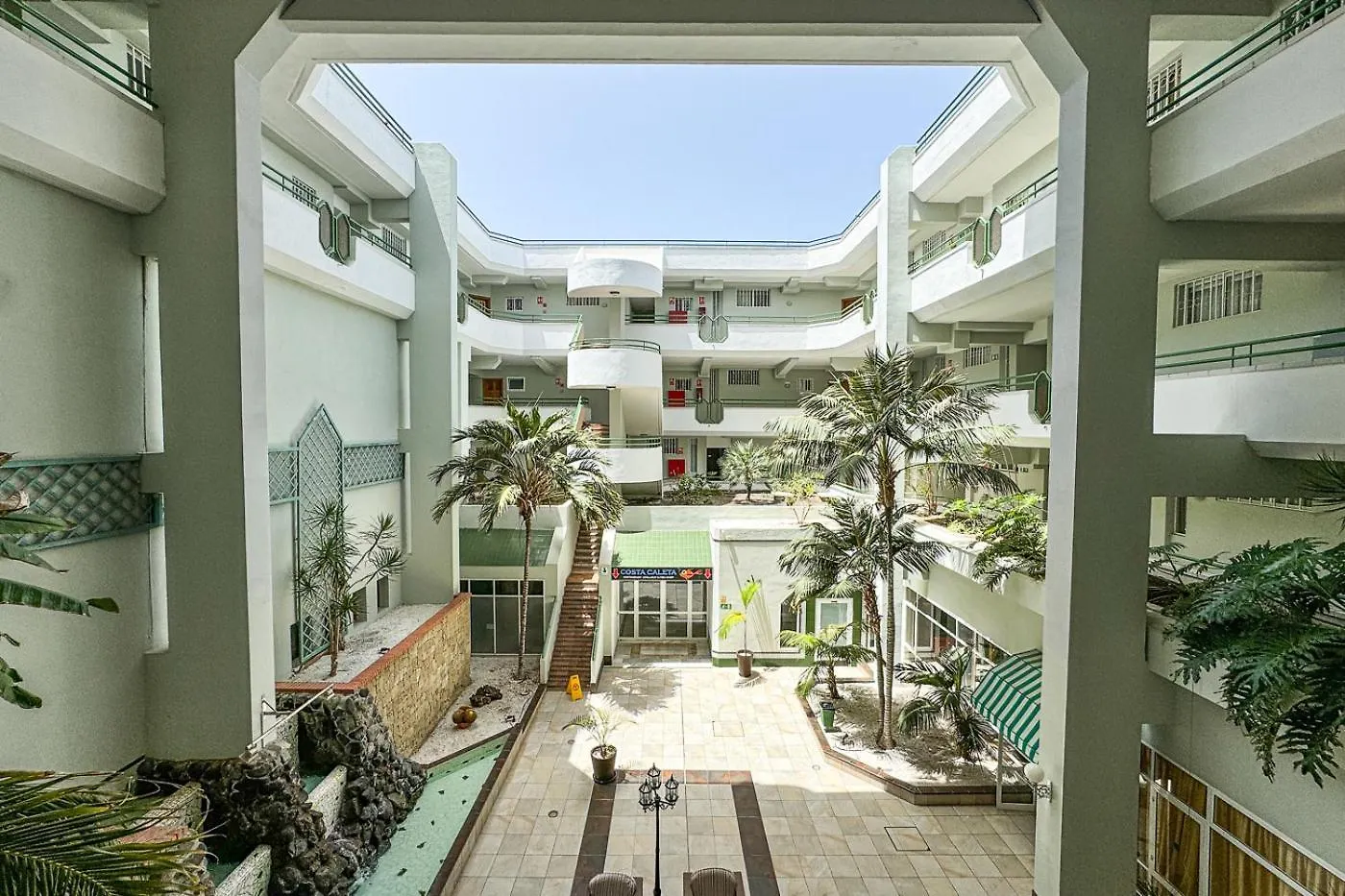 Apartment In Beachfront Complex In El Duque Area, Costa Adeje