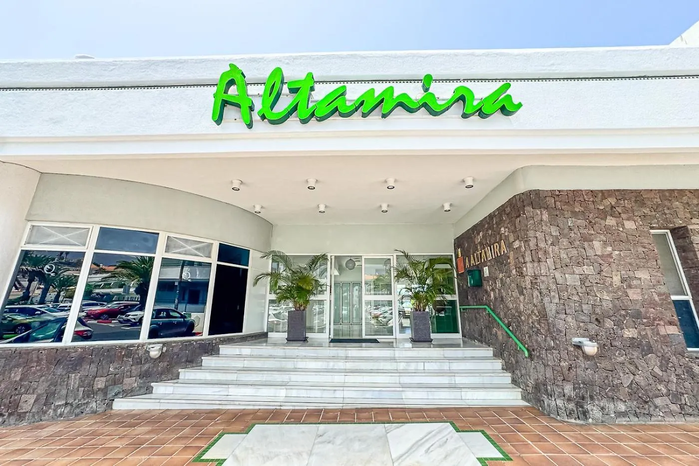 Apartment In Beachfront Complex In El Duque Area, Costa Adeje 0*, Costa Adeje (Tenerife)